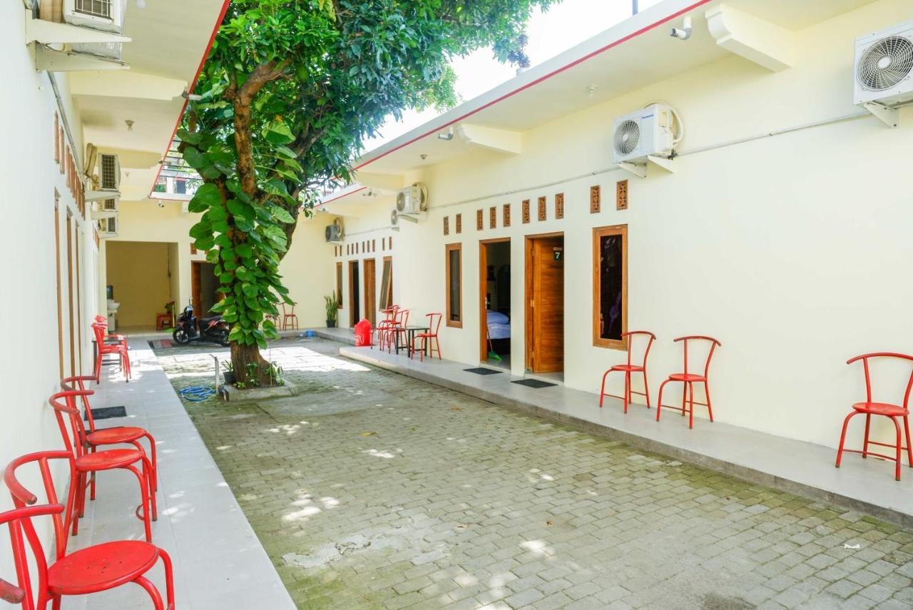 Reddoorz @ Umbul Ponggok Waterpark Klaten 外观 照片